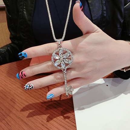 韩国时尚新款水晶毛衣链项链女韩国钥匙长款时尚韩版百搭复古配饰