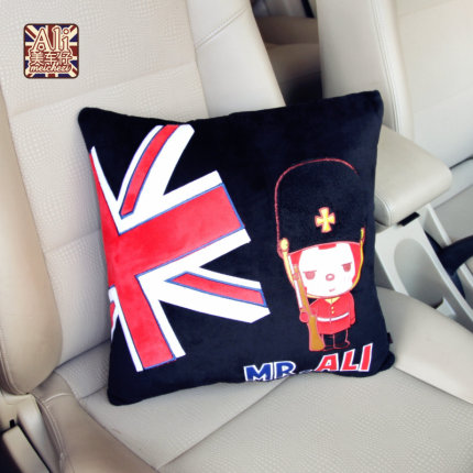 阿狸 可爱卡通汽车用方形抱枕 车内腰枕靠垫 家用沙发办公室靠背