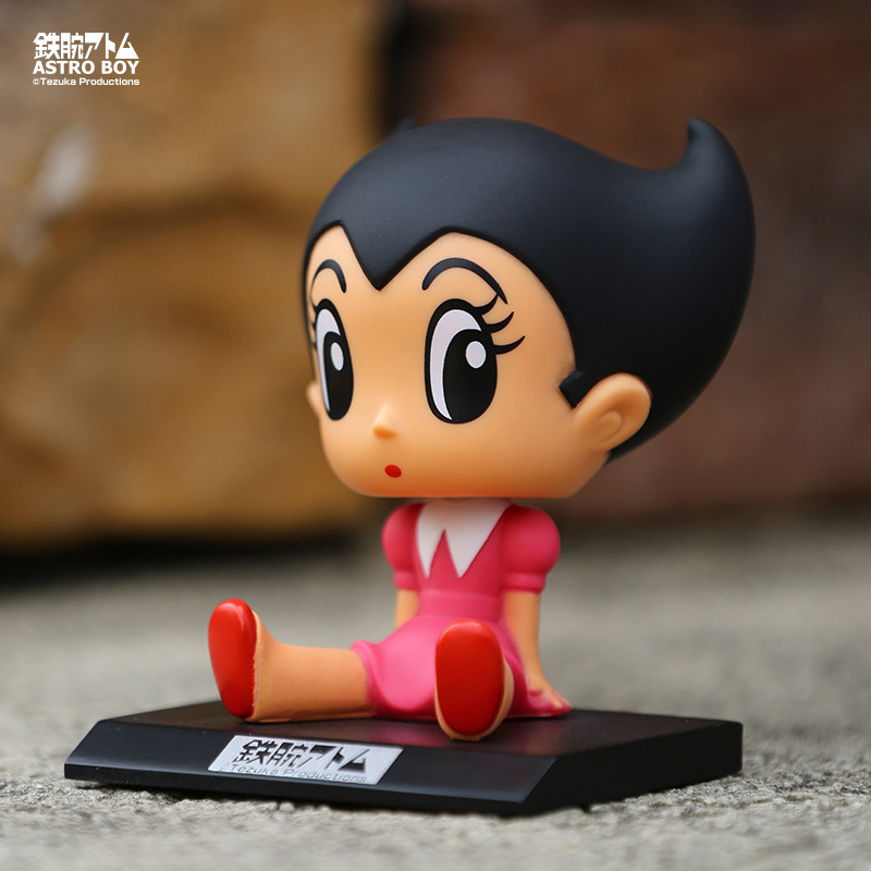 阿童木汽车用品车饰卡通摆件车载摇头公仔高档可爱创意车上装饰品