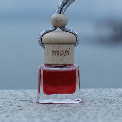 Luxury car perfume car perfume perfume upscale car hanging pendant hanging perfume oils